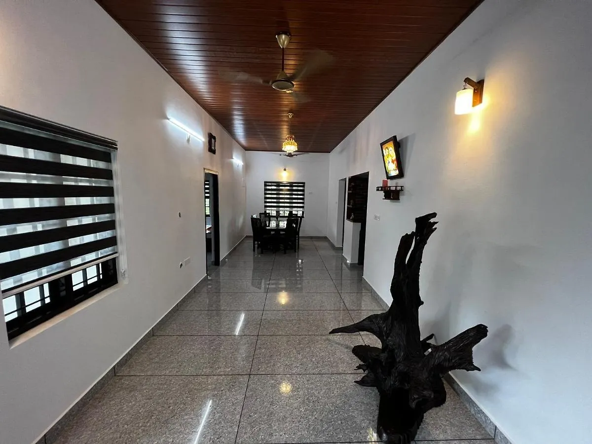 Cherry Blossom Homestays Munnar 2Bhk